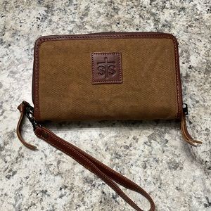 NWOT STS Ranchwear Wallet/Organizer! High Plains Collection!🤎